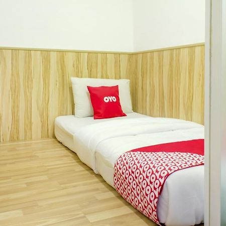 Oyo 90028 Ragula Hotel Johor Bahru Luaran gambar