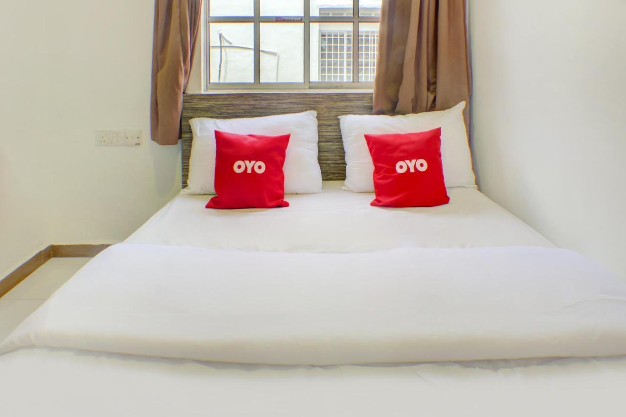 Oyo 90028 Ragula Hotel Johor Bahru Luaran gambar