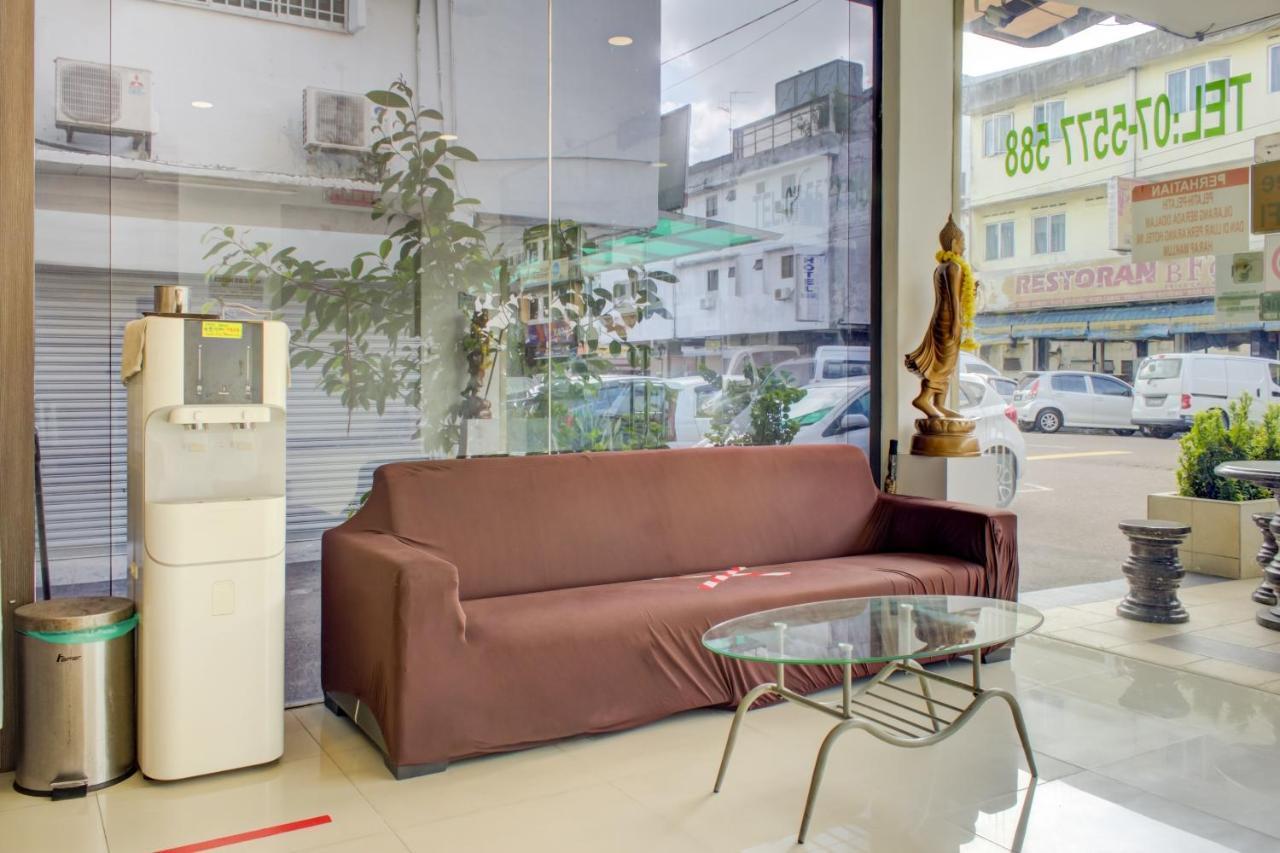 Oyo 90028 Ragula Hotel Johor Bahru Luaran gambar