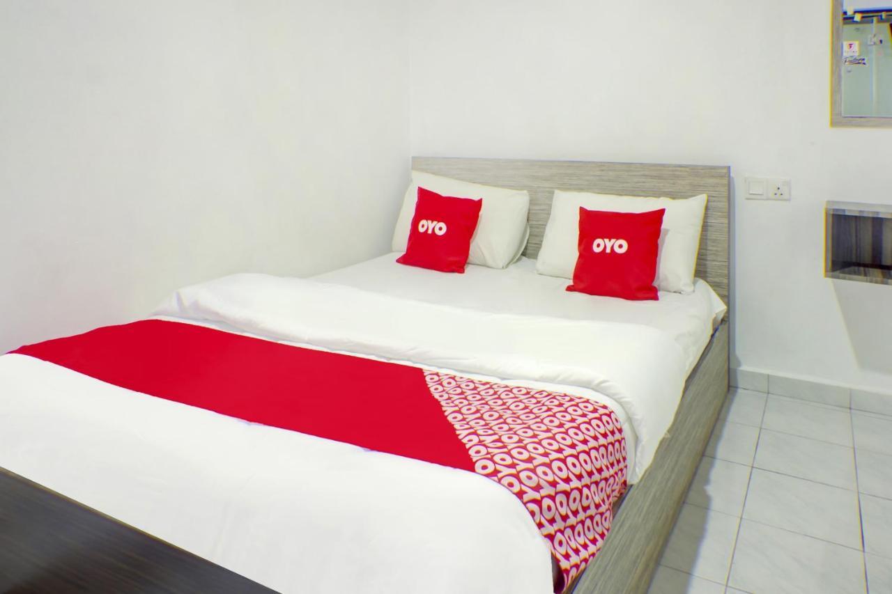 Oyo 90028 Ragula Hotel Johor Bahru Luaran gambar