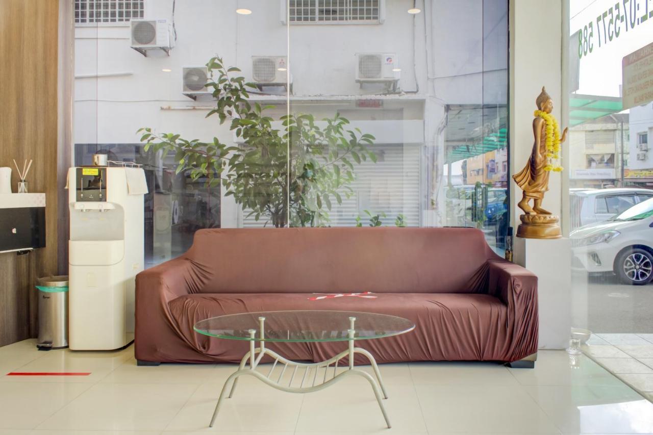 Oyo 90028 Ragula Hotel Johor Bahru Luaran gambar
